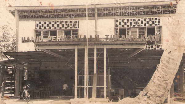Hamid Perusahaan Tukang Kayu - Rengit Factory